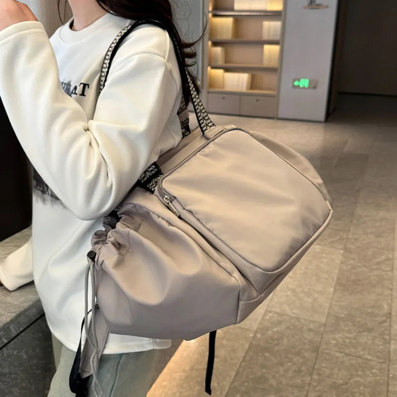 Multi-pocket Women Duffle Bag